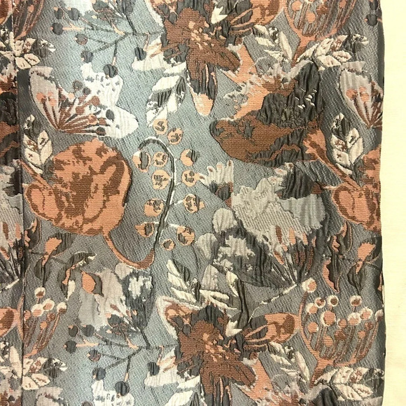 Anthropologie Isla Maude 3/4 length floral chromatic skirt sz S  excellent cond - Picture 6 of 10